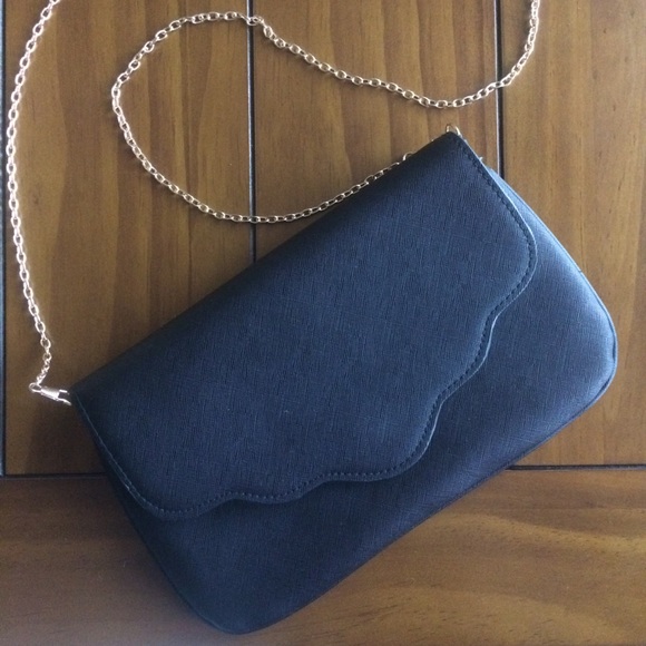 Handbags - Black Scalloped Edge Evening Bag